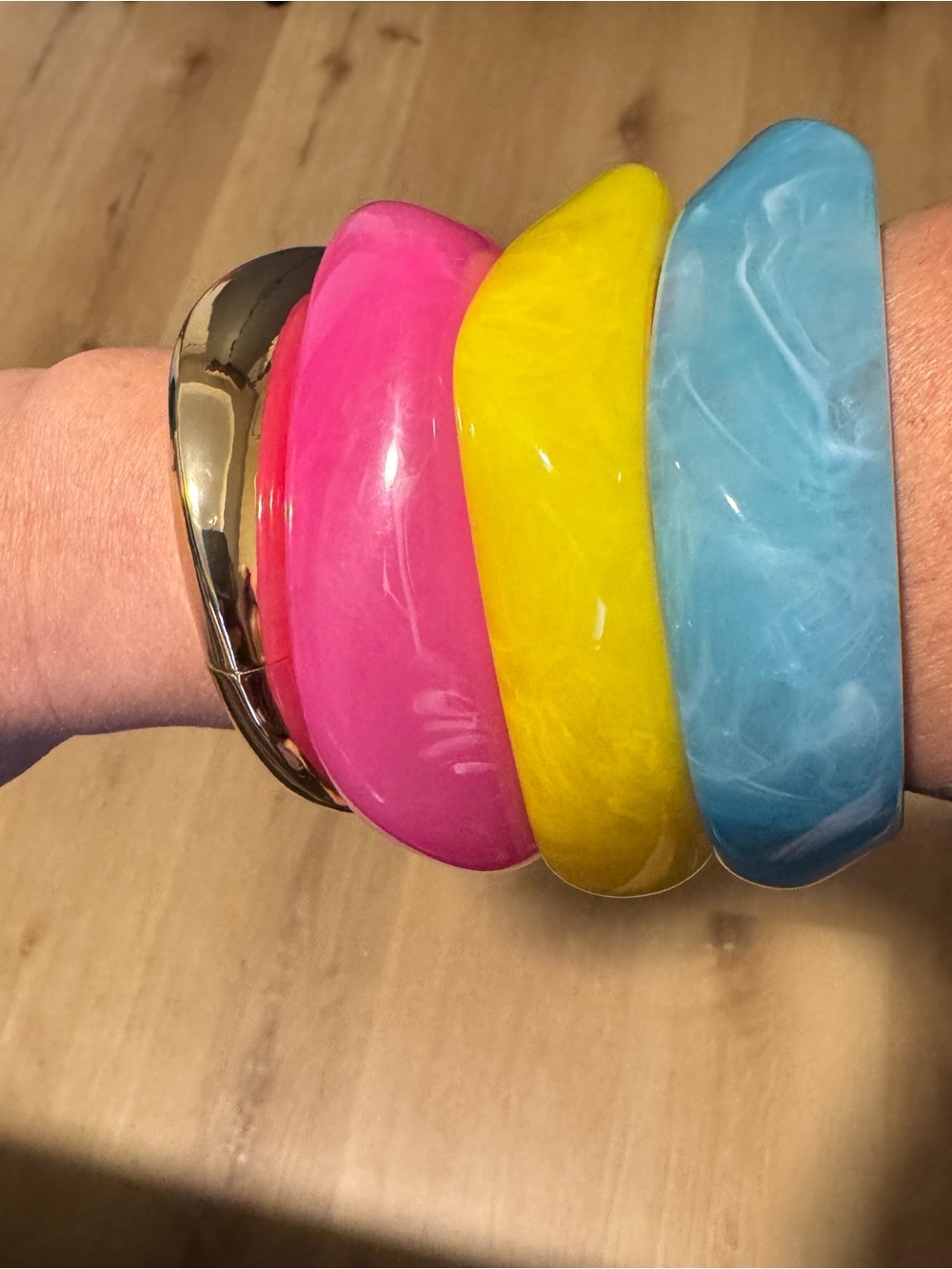 Colorful Resin Bangle Bracelet Set - Blue, Yellow, Pink, Gold